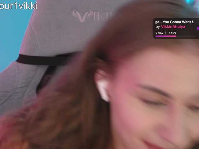 -VikkiL0vesCheese-