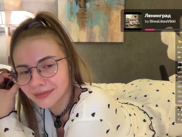 -VikkiL0vesCheese-'s BongaCams show and profile