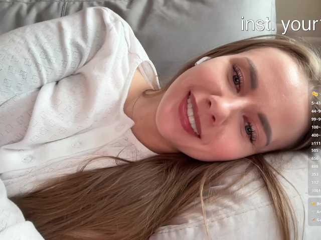 -VikkiL0vesCheese- live cam on BongaCams