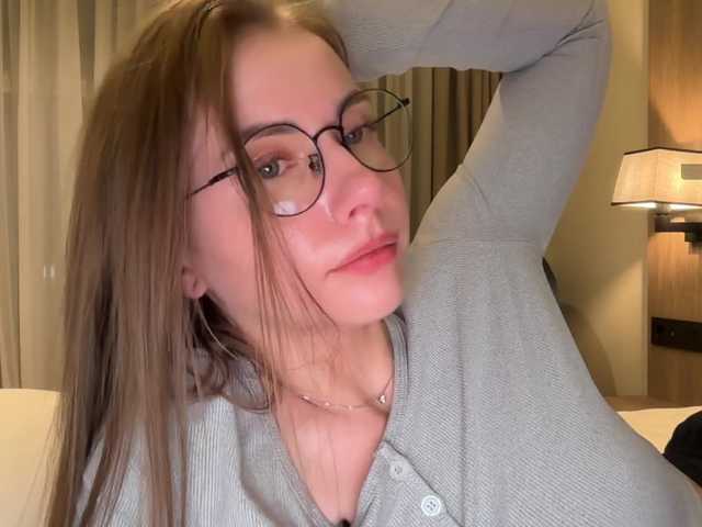 go to chat with VikkiExtraCheese