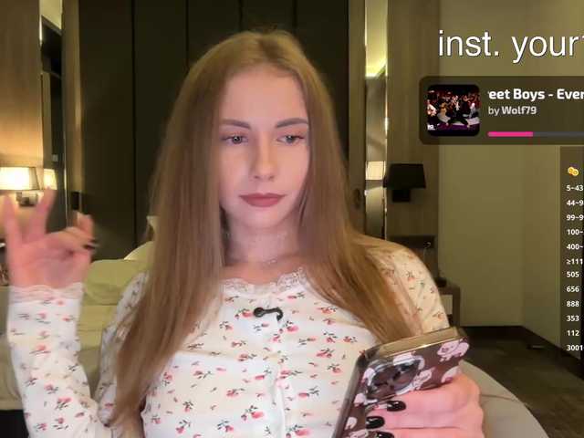 VikkiExtraCheese
