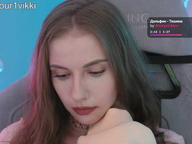 -VikkiL0vesCheese-