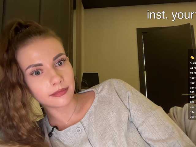 -VikkiL0vesCheese- live cam on BongaCams
