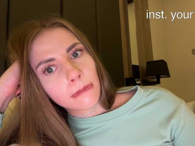 -VikkiL0vesCheese- live cam on BongaCams