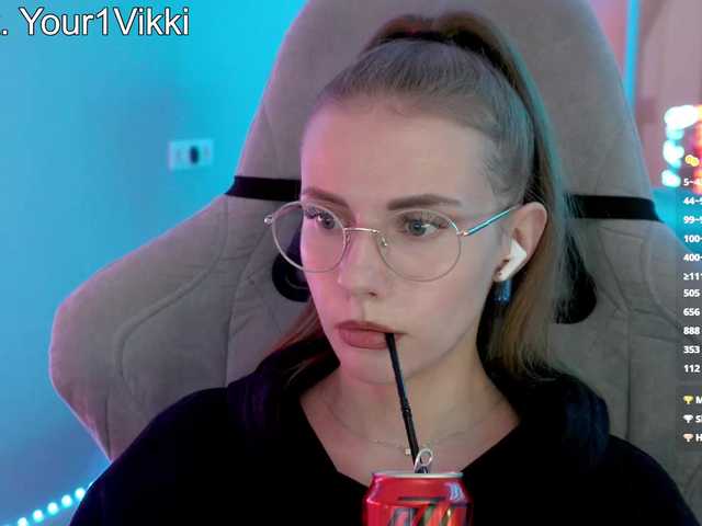 -VikkiL0vesCheese- live cam on BongaCams