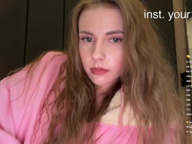 -VikkiL0vesCheese- live cam on BongaCams