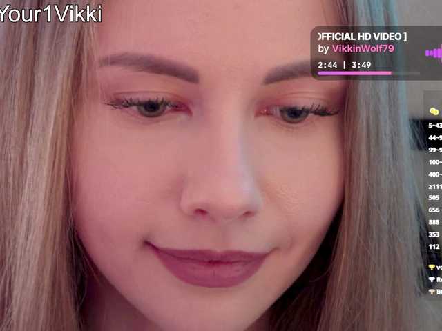 -VikkiL0vesCheese- live cam on BongaCams