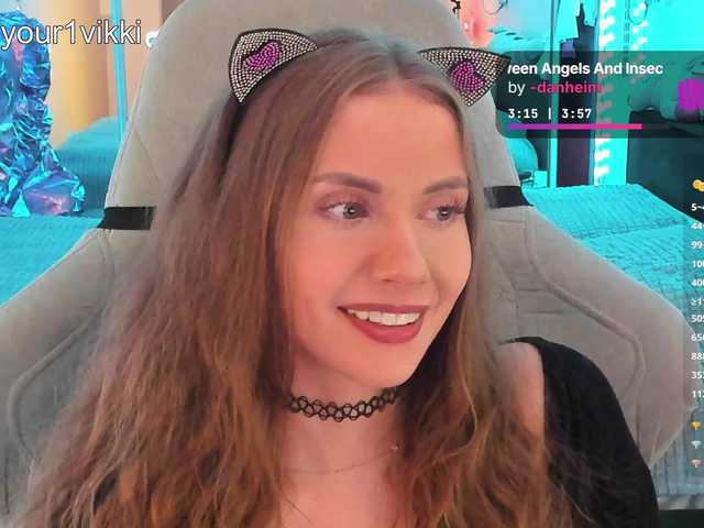 -VikkiL0vesCheese- live webcam show