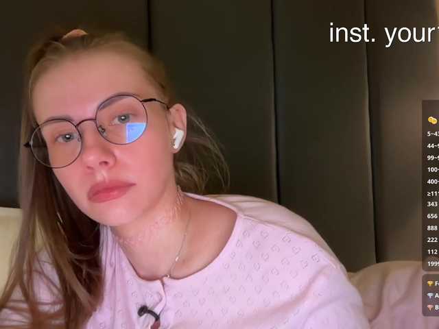 -VikkiL0vesCheese-