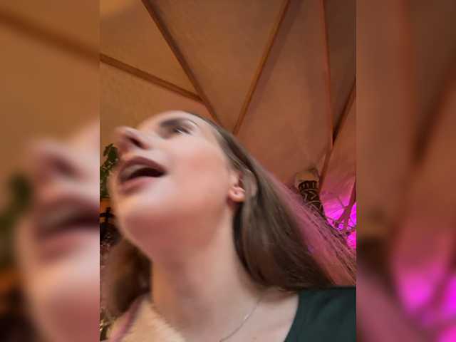 -VikkiL0vesCheese- live cam on BongaCams