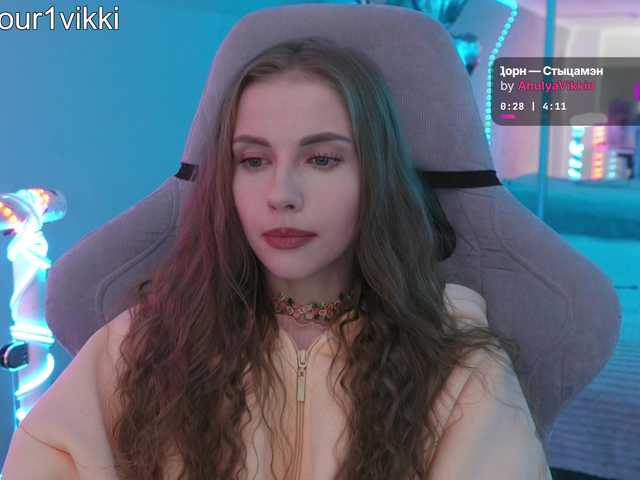 -VikkiL0vesCheese-