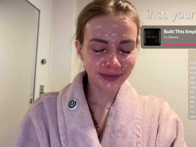 -VikkiL0vesCheese- live cam on BongaCams