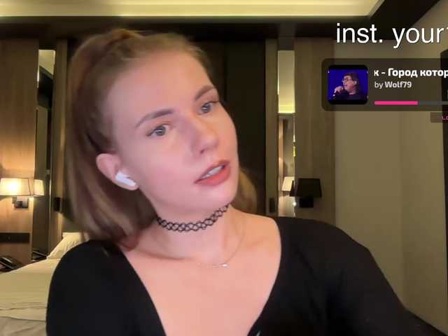 -VikkiL0vesCheese-