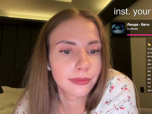 -VikkiL0vesCheese-