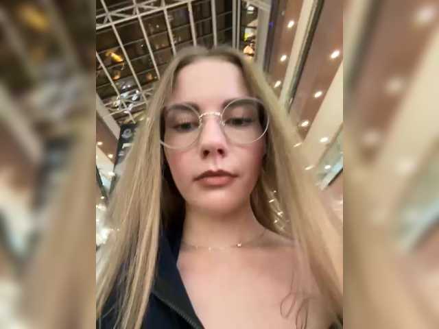 -VikkiL0vesCheese-
