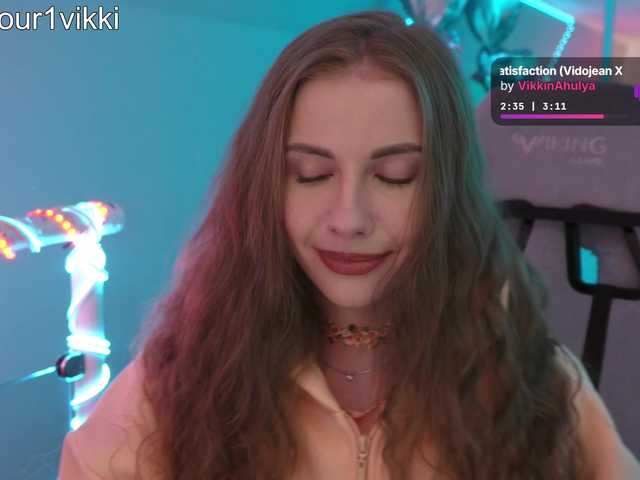 -VikkiL0vesCheese-