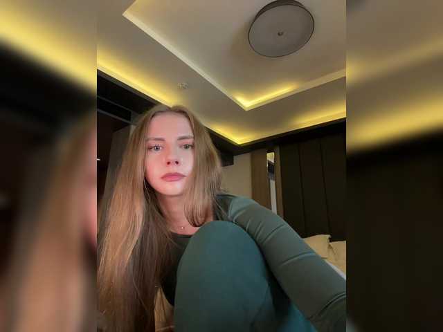 -VikkiL0vesCheese- live cam on BongaCams