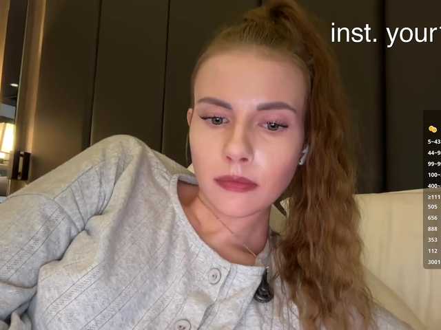 -VikkiL0vesCheese- live cam on BongaCams