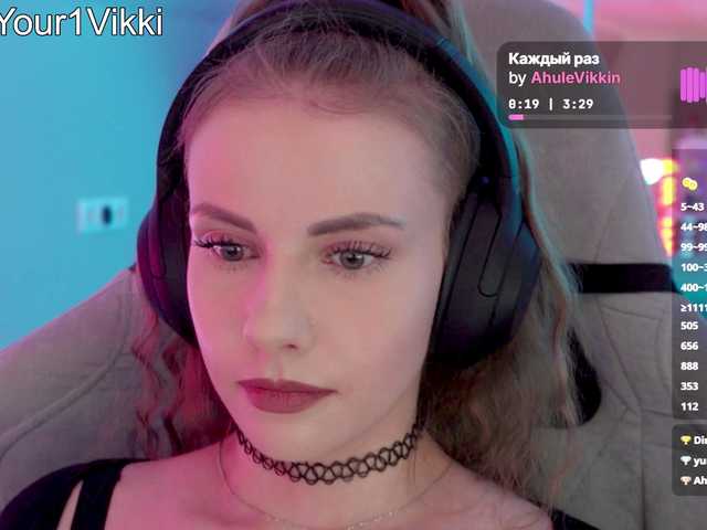 -VikkiL0vesCheese-