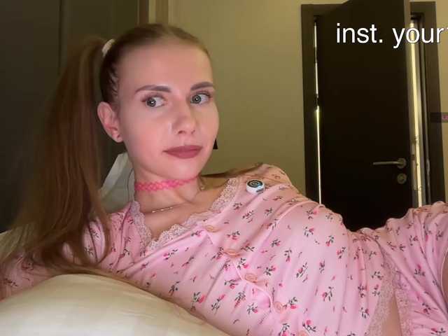 -VikkiL0vesCheese- live cam on BongaCams