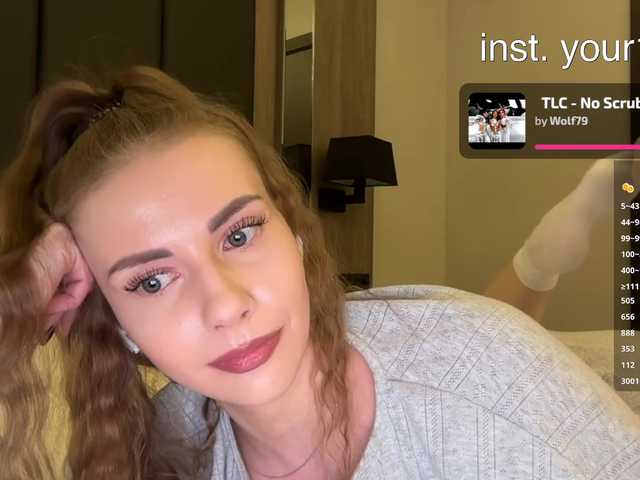 -VikkiL0vesCheese-