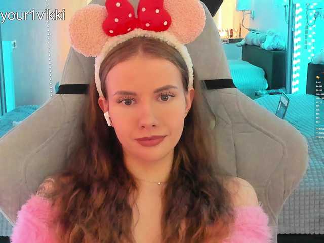 VikkiExtraCheese live webcam show