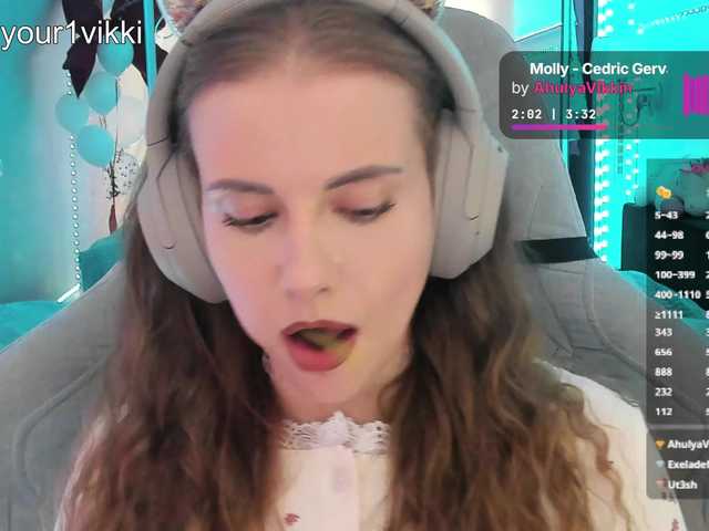 -VikkiL0vesCheese-