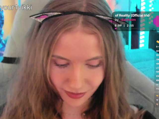 -VikkiL0vesCheese- live webcam show