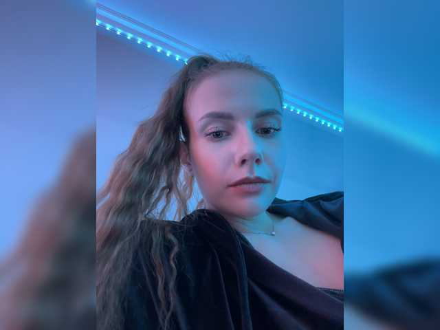-VikkiL0vesCheese-