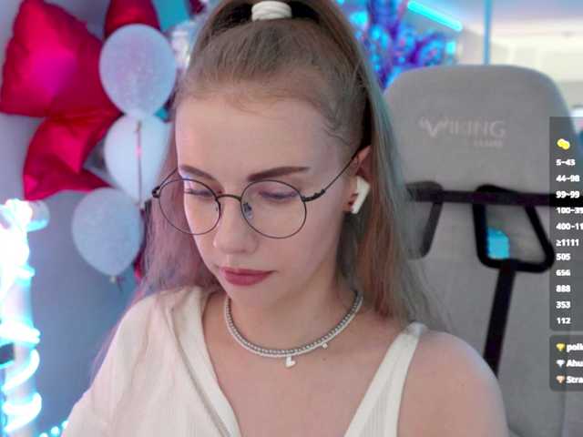 VikkiExtraCheese