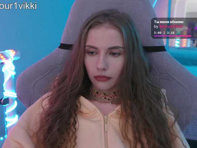-VikkiL0vesCheese-