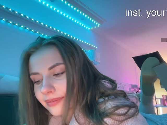 -VikkiL0vesCheese-