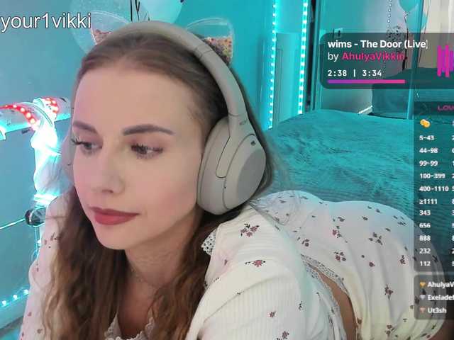 -VikkiL0vesCheese-