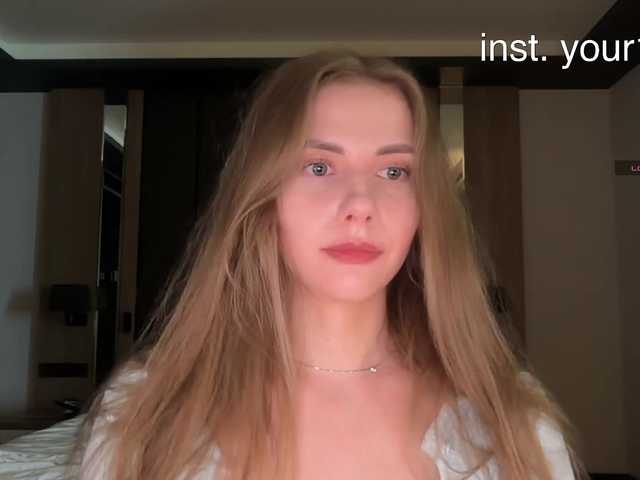 -VikkiL0vesCheese-