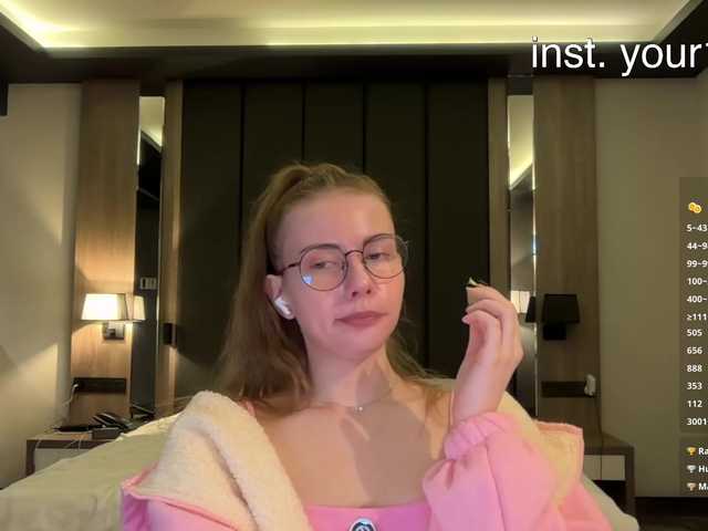 -VikkiL0vesCheese- live cam on BongaCams