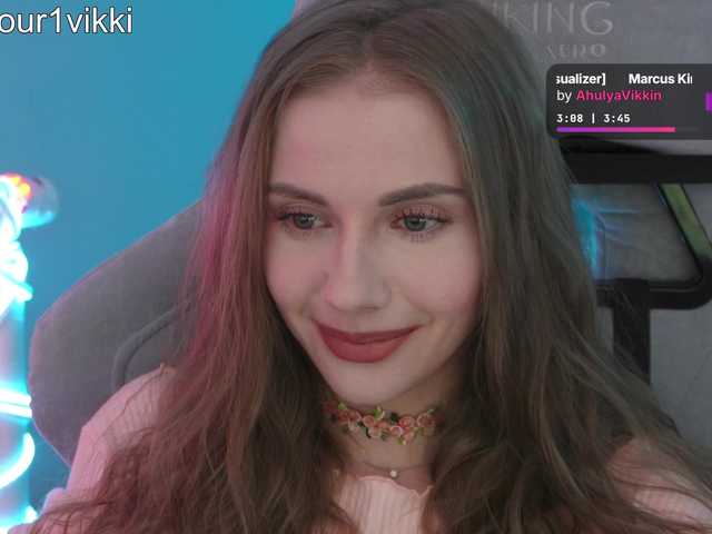 -VikkiL0vesCheese-