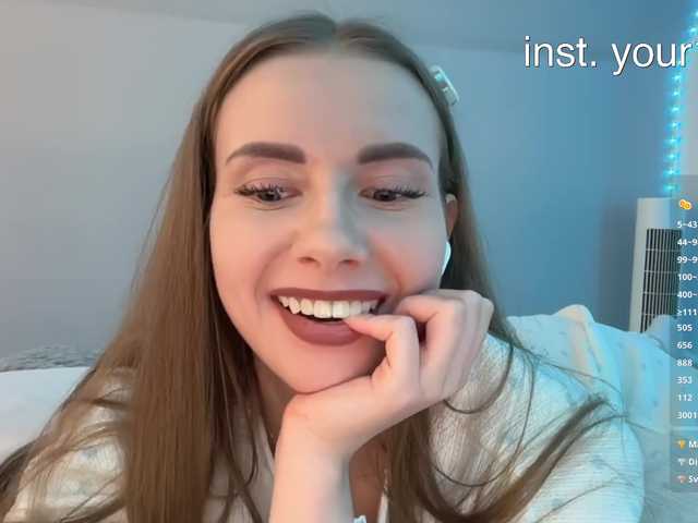 -VikkiL0vesCheese- live cam