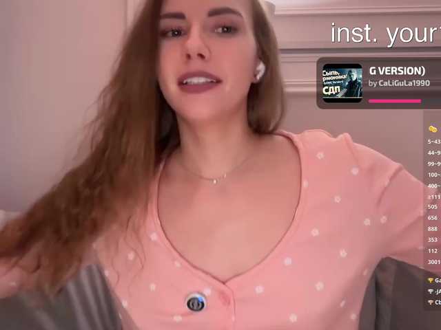 -VikkiL0vesCheese-