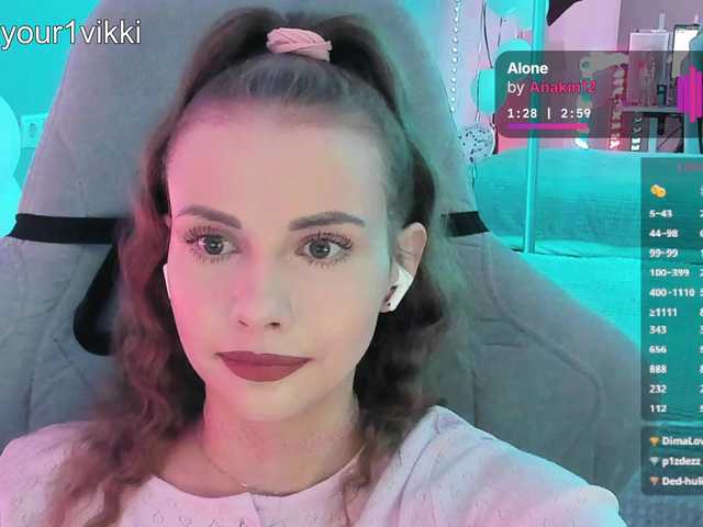 -VikkiL0vesCheese-, 29 y/o - Live Cam on BongaCams