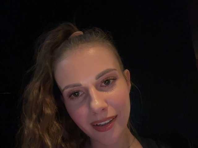 -VikkiL0vesCheese-