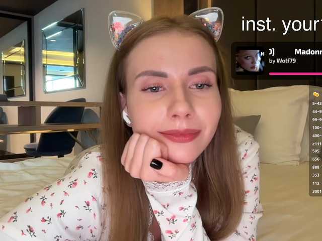 VikkiExtraCheese