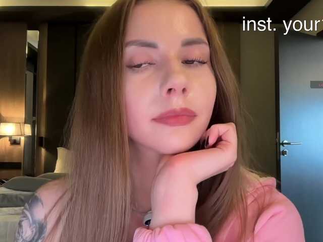 -VikkiL0vesCheese-