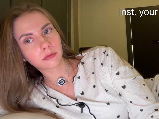 -VikkiL0vesCheese- live cam on BongaCams