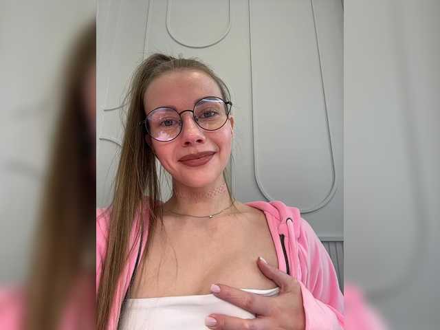 go to chat with VikkiExtraCheese