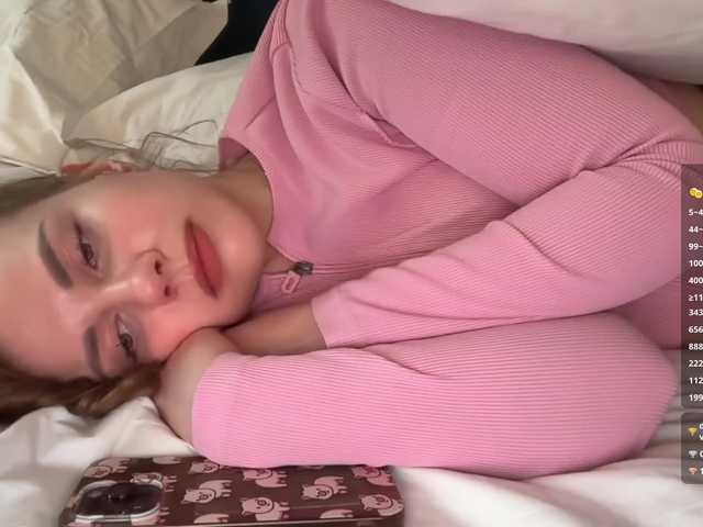 VikkiExtraCheese preview