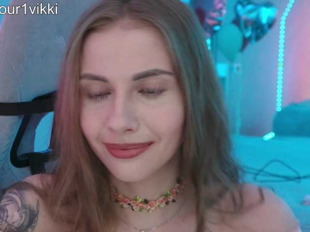 -VikkiL0vesCheese-