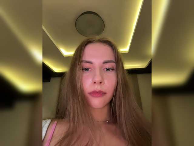 -VikkiL0vesCheese- live cam on BongaCams