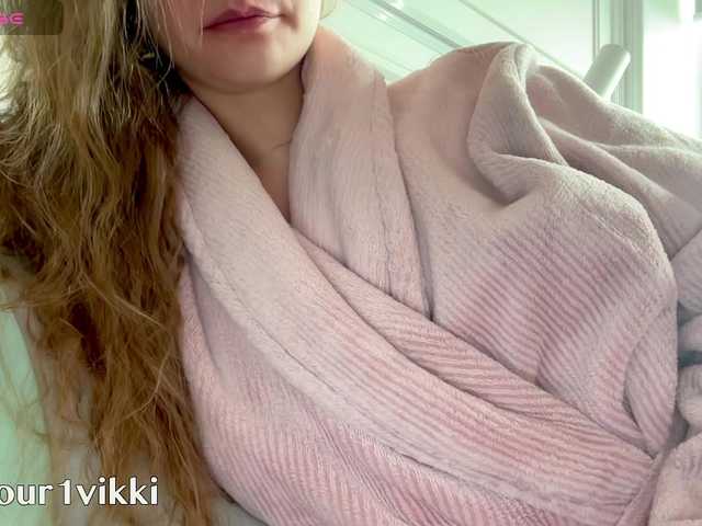 -VikkiL0vesCheese- live cam on BongaCams