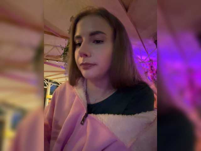 -VikkiL0vesCheese- live cam on BongaCams