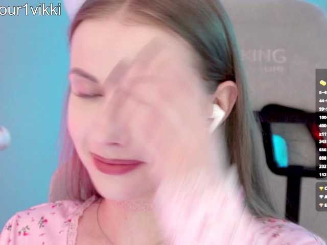 -VikkiL0vesCheese-